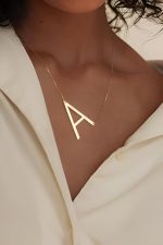 ⁦Initial Necklace - Stylish English Letter Pendant for Valentine's Day Gifts, Trendy Jewelry for Women and Girls, Perfect for Fashion Lovers, Special Occasions, and Romantic Surprises⁩ - الصورة ⁦7⁩