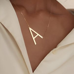 ⁦Letter Charm - Elegant English Alphabet Necklace for Valentine's Day, Suitable for Lovers, Fashion Enthusiasts, Women and Girls, Makes a Stunning Gift for Fashion and Love Celebrations⁩ - الصورة ⁦7⁩