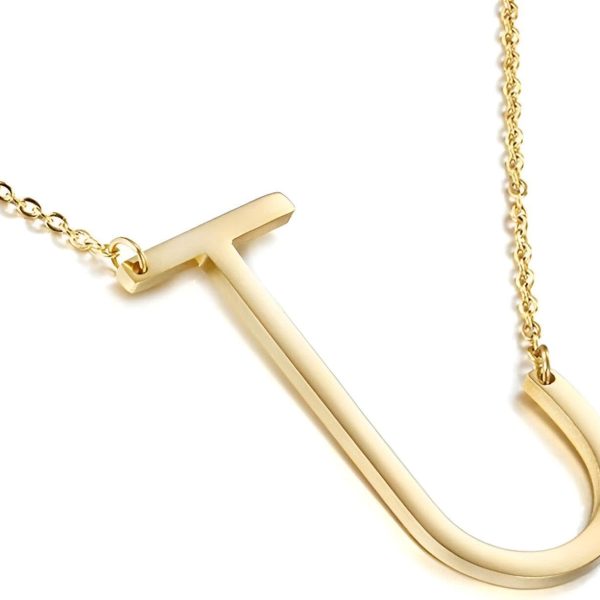 Letter Charm - Elegant English Alphabet Necklace for Valentine's Day, Suitable for Lovers, Fashion Enthusiasts, Women and Girls, Makes a Stunning Gift for Fashion and Love Celebrations