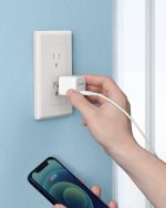 ⁦Anker USB C Charger, 20W Fast Charger with Foldable Plug, PowerPort III 20W Cube Charger for iPhone 14/14 Plus/14 Pro/14 Pro Max/13, Galaxy, Pixel 4/3, iPad/iPad Mini, Charging Cable is not included⁩ - الصورة ⁦7⁩