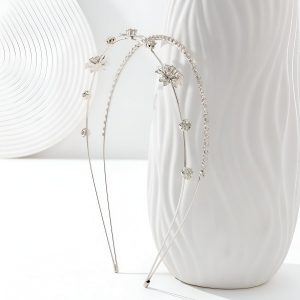 Metal Hairbands - Silver and Gold Multi-Layered Thin Headbands, Elegant and Fashionable Hair Accessories for Women and Girls, Suitable for Party, Office, or Casual Looks (Model No.4, 1PCS)