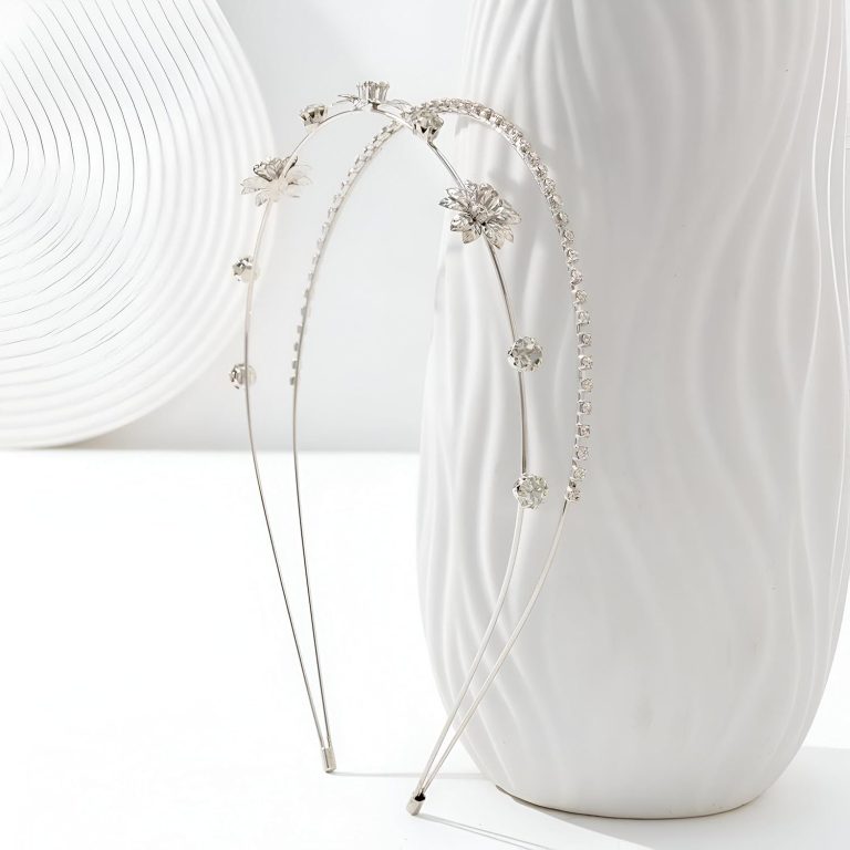 Metal Hairbands - Silver and Gold Multi-Layered Thin Headbands, Elegant and Fashionable Hair Accessories for Women and Girls, Suitable for Party, Office, or Casual Looks (Model No.4, 1PCS)