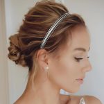 ⁦Headbands for Women - Silver Multi-Layered Metal Headbands with Gold Accents, Trendy, Thin and Elegant Hair Accessories for Girls and Women, Perfect for Stylish Outfits (Model No.1 silver, 1PCS)⁩ - الصورة ⁦3⁩