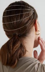 ⁦Headbands for Women - Silver Multi-Layered Metal Headbands with Gold Accents, Trendy, Thin and Elegant Hair Accessories for Girls and Women, Perfect for Stylish Outfits (Model No.1 silver, 1PCS)⁩ - الصورة ⁦2⁩