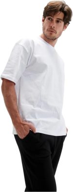 ايسنشيالز تي شيرت رجالي بمقاس كبير ولون ابيض (عبوة من قطعة واحدة)