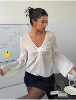 ⁦قميص شيفون سادة باكمام طويلة ورقبة شكل V للنساء، تصميم ملتف على الطراز الفرنسي للربيع/الصيف⁩ - الصورة ⁦4⁩