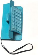 ⁦جراب موبايل محفظة أزرق جراب عام وش و ضهر محفظة مع ميدالية و مناسب لجميع الموبايلات ذات أبعاد خارجية حتى (13 سم طول و 6.9 سم عرض) و يحتوى على قاعدة دوارة بها 20 مخدة شفط سيليكون لتثبيت ضهر الموبايل⁩ - الصورة ⁦3⁩