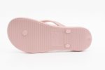 ⁦Romba Women's Flip Flops Summer Light Slippers - Comfortable Anti-Slip Sole for Beach, Home, Casual⁩ - الصورة ⁦2⁩