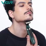 ⁦VGR Premium Cordless Rechargeable IPX5 Fully Waterproof Dual Sided OneBlade Trimmer & Shaver 3 Trimming Combs for complete Beard Styling & Body Hair Trimming⁩ - الصورة ⁦9⁩