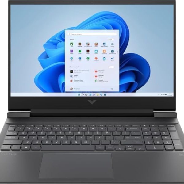 لابتوب من اتش بي، بمعالج ايه ام دي، شاشة 15.6 بوصة، وذاكرة رام 8 جيجابايت