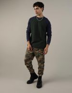 ⁦تيشرت حراري بأكمام طويلة راجلان مزين بشعار ورسومات للرجال من امريكان ايجل⁩ - الصورة ⁦2⁩