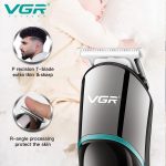 ⁦Vgr Professional Hair Shaver & Clipper, Hair Trimmer - Corded & Cordless Use, Precision T-Blade, Led Battery Indicator, Usb Charging, 4 Comb Attachments, 120 Min Working Time, V-291⁩ - الصورة ⁦5⁩