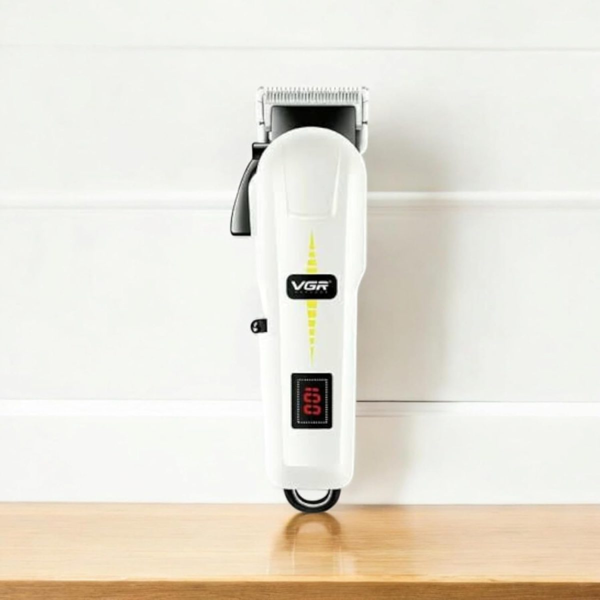 ⁦Professional Men's Razor V-213 Professional Blades with Blade Length Adjustment Arm Lithium Battery 2000 MAH Charging and Electricity⁩ - الصورة ⁦2⁩
