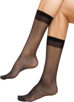 ⁦Charmaine Women Knee-High and Semi-Sheer Plain Socks⁩ - الصورة ⁦3⁩