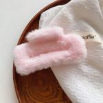 ⁦ECIF Soft Furry Hair Claw Clip for Women – Strong Grip, Non-Slip Hair Accessory for Girls & Ladies | Fluffy Hair Clamps for All Hair Types (PACK OF 6)⁩ - الصورة ⁦8⁩