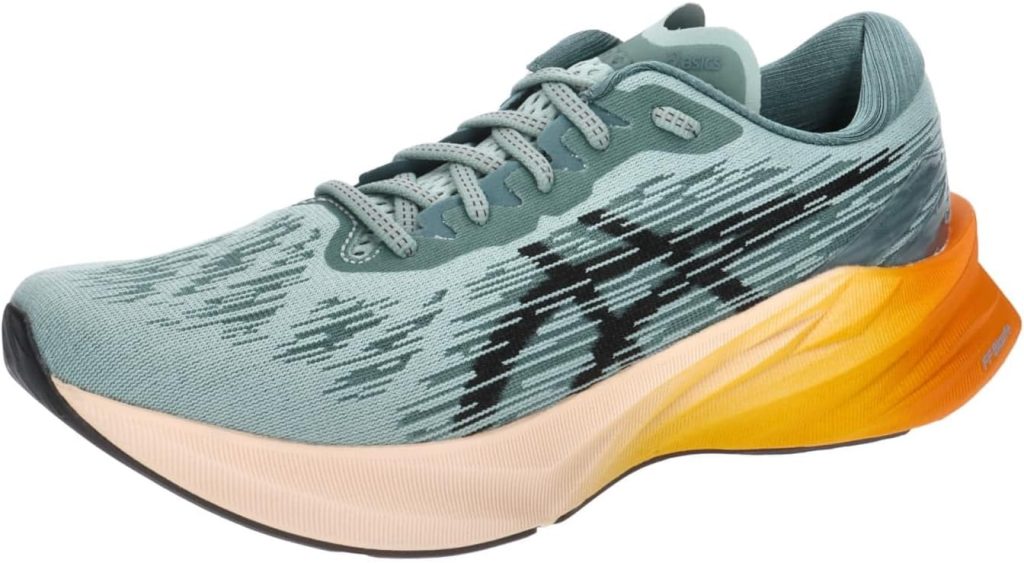 ASICS MEN NOVABLAST 3 Sneakers