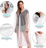 ⁦GUKOY Rain Coat Poncho for Adult, 2 Pack Women Men Reusable Raincoats Emergency with Hood and Drawstring⁩ - الصورة ⁦2⁩