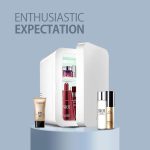 ⁦BONITA Mini Makeup Fridge, 8L Portable Cosmetic Refrigerator, Glass Panel And Led Lighting, Cooler/Warmer Freezer, Used for Beauty Skin Care in Home,White (White)⁩ - الصورة ⁦6⁩