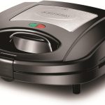 Black & Decker 3 In 1 Interchangeable 780W TS2130-B5, Grill & Waffle& Sandwich Maker Silver/Black - (International Warranty)
