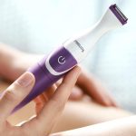 ⁦Philips BikiniGenie BRT383/15 - Handy Bikini Trimmer for T, Shaving and Styling The Bikini Zone with Comb attachments and Shaving Heads - for Effortless Hair Removal⁩ - الصورة ⁦3⁩