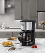⁦Black & Decker DCM750S Coffee Maker with Glass Carafe, Black - 750 Watt - International warranty⁩ - الصورة ⁦4⁩