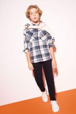 ⁦DeFacto Boy Oversize Fit Polo Neck Long Sleeve Navy Woven Top Long Sleeve Shirt, Navy 13/14 Y⁩ - الصورة ⁦2⁩