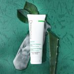 ⁦كريم للوجه والرقبة من ديرماتيك لعلاج العيوب والشوائب، مناسب للبشرة الدهنية والمختلطة والحساسة، 40 مل⁩ - الصورة ⁦3⁩