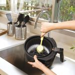 ⁦مقلاة 4 لتر من بلاك اند ديكر - AF400-B5 - ضمان دولي - جهد امداد 220 فولت بتردد 50 هرتز، اسود⁩ - الصورة ⁦6⁩