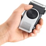 ⁦Braun MobileShave M-90 Shaver with Twist Cap, Battery Operated - Dark Blue/Silver⁩ - الصورة ⁦5⁩