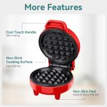 ⁦SNAILAR Mini Waffle Maker Belgian Waffle Maker Small Classic Waffle Maker for Children's Birthdays, Family Parties, Easter or Christmas, Cute and Compact Design, 350 Watts, Red⁩ - الصورة ⁦4⁩