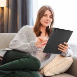 ⁦FYMLCPFY Android 14 Tablet 10 Inch Octa-Core 8GB+64GB(TF 1TB), 1280x800 HD IPS Wi-Fi 6 Model/Widevine L1/5000mAh/Dual Camera/Face ID PC 2024 - Black⁩ - الصورة ⁦8⁩