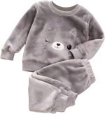 طقم شتوي للأطفال من خامة فرو ناعمة - ملابس شتوية مريحة برسومات كرتونية لطيفة للاطفال من ميزة