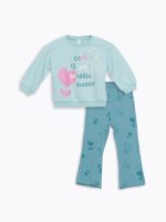 ⁦طقم سويت شيرت مطبوع برقبة دائرية ضيقة وأكمام طويلة وبنطلون ضيق للبنات من ال سي وايكيكي، قطعتين⁩ - الصورة ⁦2⁩