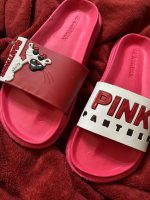 ⁦شبشب حريمى طبى احمر بنعل مرن مريح - شبشب خروج ومنزل - شبشب شاطئ Slipper Red Wide For Women & Girls , Non Slip & Soft Outdoor , indoor & Beach - Medical & Comfy Leather⁩ - الصورة ⁦3⁩