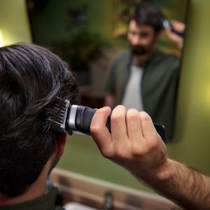 ⁦Philips Norelco Multigroom Series 5000 18 Piece, Beard Face, Hair, Body and Intimate Hair Trimmer for Men – NO Blade Oil MG5910/49⁩ - الصورة ⁦11⁩