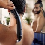 ⁦ماكينة حلاقة للجسم والمنطقة الحساسة بودي جروم مقاومة للماء مع 3 أمشاط لتحديد الطول، ماكينة حلاقة بدون سلك لمدة 60 دقيقة مع حماية للبشرة، ملحق للوصول إلى الظهر من فيليبس، موديل BG5021/15⁩ - الصورة ⁦5⁩