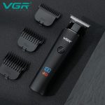 ⁦VGR V-937 Professional Rechargeable Hair Trimmer with USB Charging Cable, LED Display, Stainless Steel blades, 3 Guide Combs for Men, 2000 mAh Li-ion Battery (Black)⁩ - الصورة ⁦6⁩