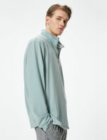 ⁦KOTON mens Half Zipper High Neck Sport Sweatshirt⁩ - الصورة ⁦2⁩