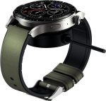 ⁦Infinix XWatch N4 pro (XW4E) -Titanium Grey,1.43" Amoled HD screen, IP68 Waterproof, Up to12 days usage time, V5.3,Heart rate,SPO2,300mAh battery, Wireless Charging, supports call,12 Month Warranty.⁩ - الصورة ⁦4⁩