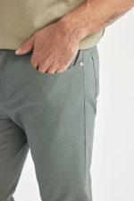 ⁦DeFacto Mens Slim Jean Cut Casual Chino Trousers B2089AX Trousers⁩ - الصورة ⁦2⁩