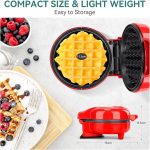 ⁦SNAILAR Mini Waffle Maker Belgian Waffle Maker Small Classic Waffle Maker for Children's Birthdays, Family Parties, Easter or Christmas, Cute and Compact Design, 350 Watts, Red⁩ - الصورة ⁦7⁩