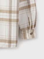 ⁦قميص لامبرجاك للأولاد مزين بنقشة مربعات من ال سي وايكيكي⁩ - الصورة ⁦4⁩