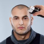 ⁦Kemei Foil Shavers for Men Electric Razor with Bald Trimming Cordless Electric Shavers with LED Display 2 in 1⁩ - الصورة ⁦8⁩