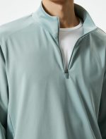 ⁦KOTON mens Half Zipper High Neck Sport Sweatshirt⁩ - الصورة ⁦5⁩