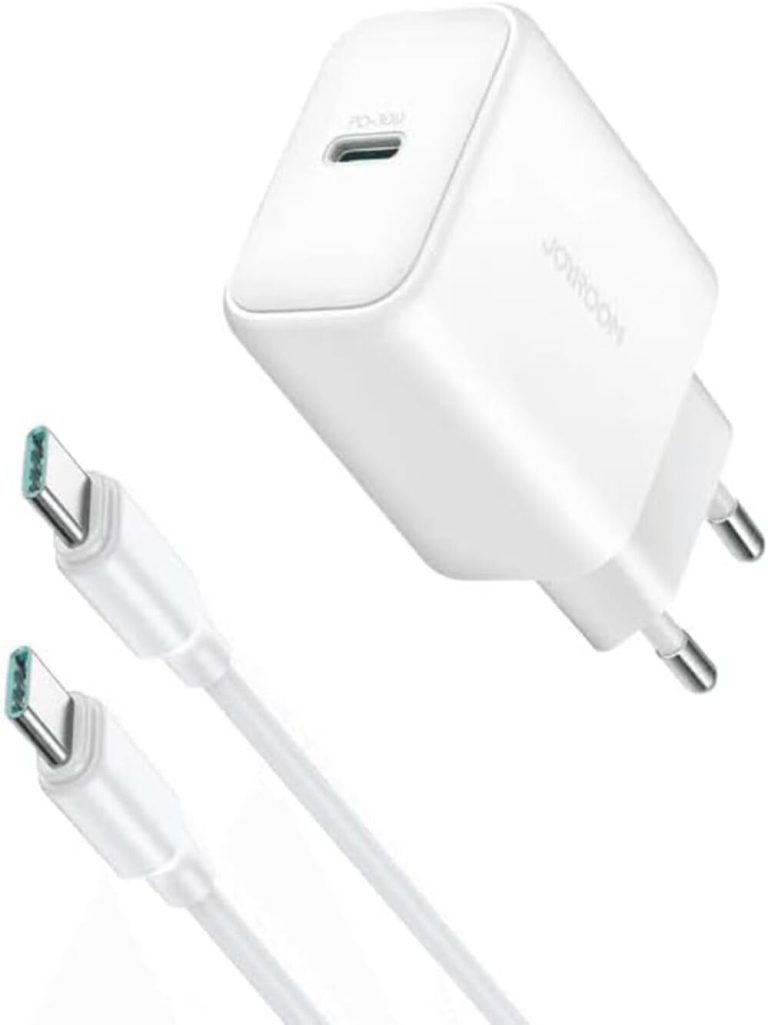 شاحن JR-TCF24 للشحن السريع بتقنية بي دي بقوة 30 واط - مع قابس أوروبي + كابل C إلى C بطول 1 متر - لون أبيض