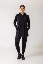 ⁦طقم رياضي نسائي من Vicino سويت شيرت طويل بغطاء رأس وثقب للإبهام، مع بنطلون بخصر مرتفع، مثالي للتمارين الرياضية – باللون الأسود⁩ - الصورة ⁦3⁩