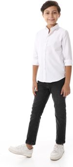 ⁦قميص أوكسفورد عصري بياقة مطوية لأسفل للأولاد من اندورا⁩ - الصورة ⁦6⁩