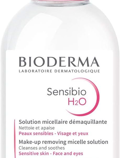 غسول البشرة سنسيبو اتش 2 او من بيودرما - 250 مل