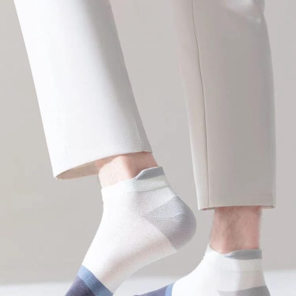 جوارب سمارت ايدج بطول الكاحل من مزيج القطن ،شراب رجالي زارا لبني ، مقاس عادي، ، مصنوعة من خامات عالية الجودة، بألوان رائعة، ، تصميم جديد، ٥ أزواج مع هدية واحدة، متعددة الألوان.