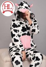 ⁦سالوبيت شتوي قطيفة بغطاء للراس وسوستة امامية بتصميم بقرة, متعدد, One Size⁩ - الصورة ⁦5⁩